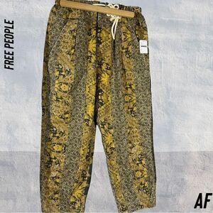 FREE PEOPLE UTILITY CARGO JEANS YELLOW BLACK FLORAL PRINTS NWT SMALL